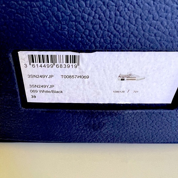 Dior Men’s Sneaker White/Blk B23 LOW-TOP SNEAKER
Dior Oblique Canvas. Si… - Picture 13 of 15